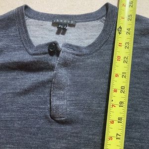 Theory Long Sleeved Henley small